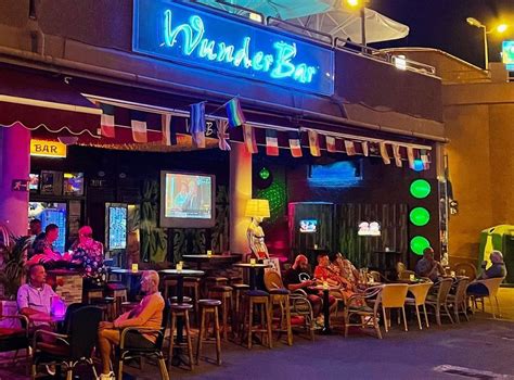 gay bars maspalomas|Gay bars in Jumbo Centre for older men